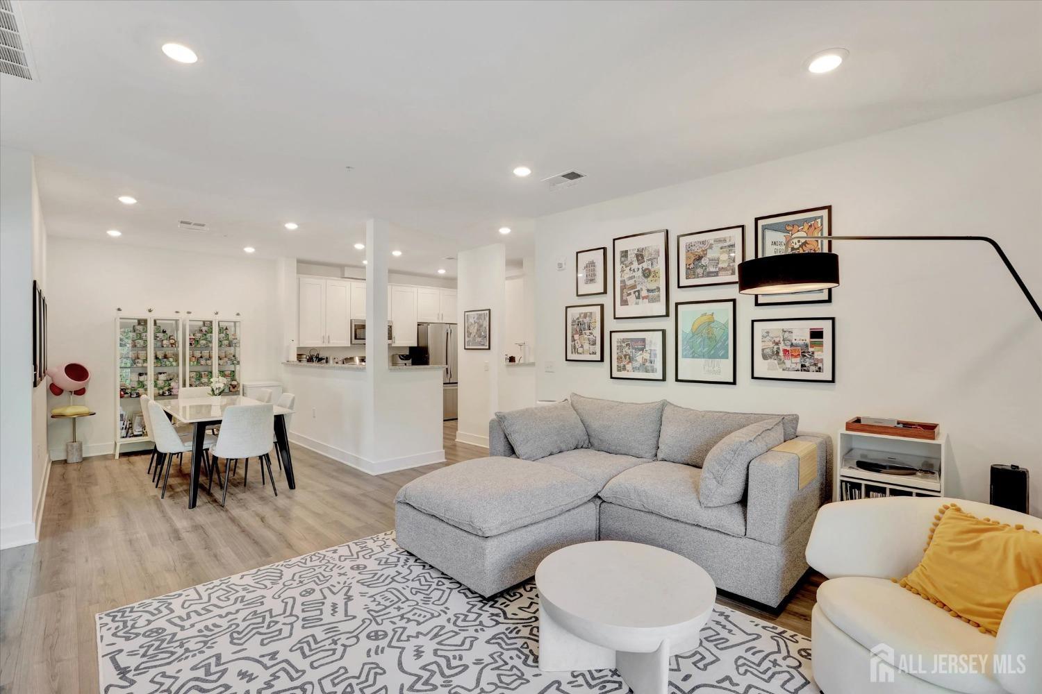 1028 Vanderbergh Boulevard Image 2