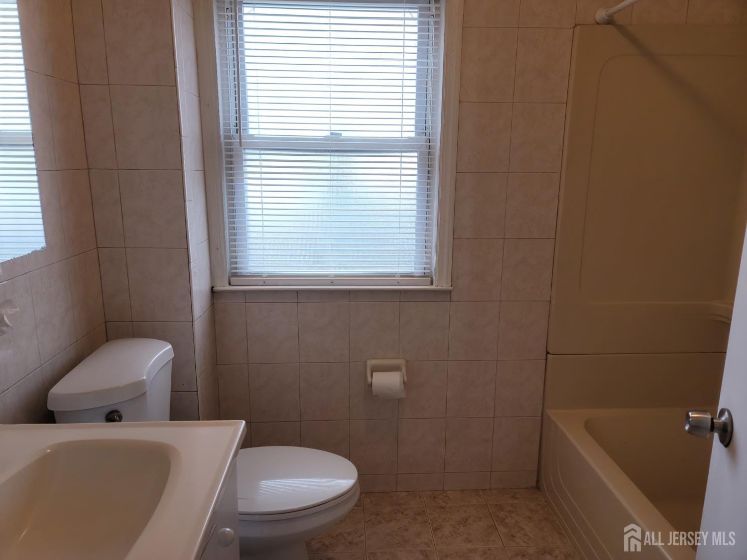 251 Henry Street, South Amboy, NJ, 08879 image 16