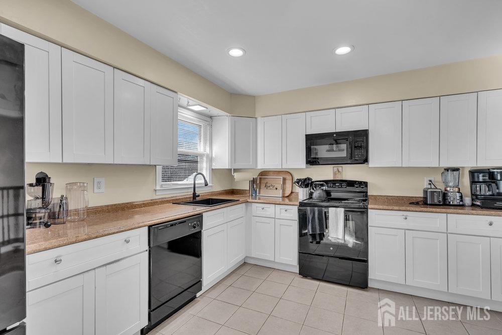 8 Michelle Avenue, Old Bridge, NJ, 08879 image 7