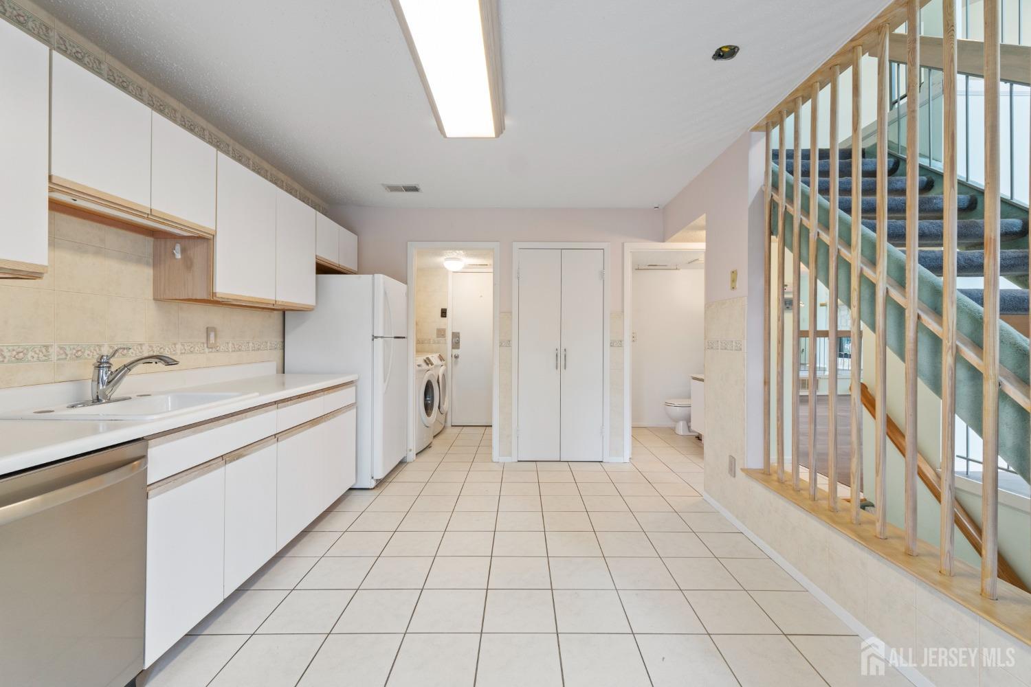 147 Linda Lane, Edison, NJ, 08820 image 15