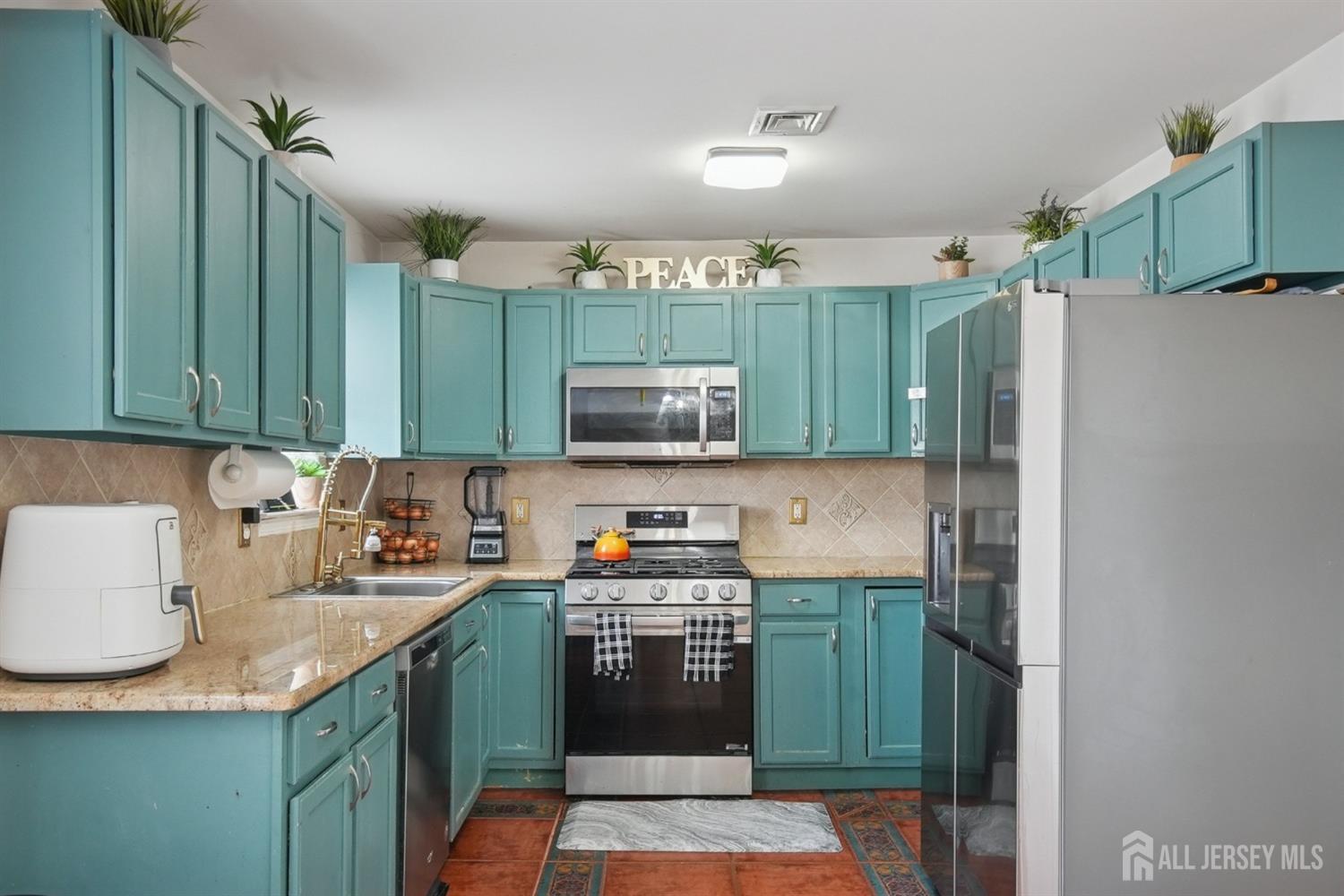 19 Edgegrove Street, Edison, NJ, 08837 image 9