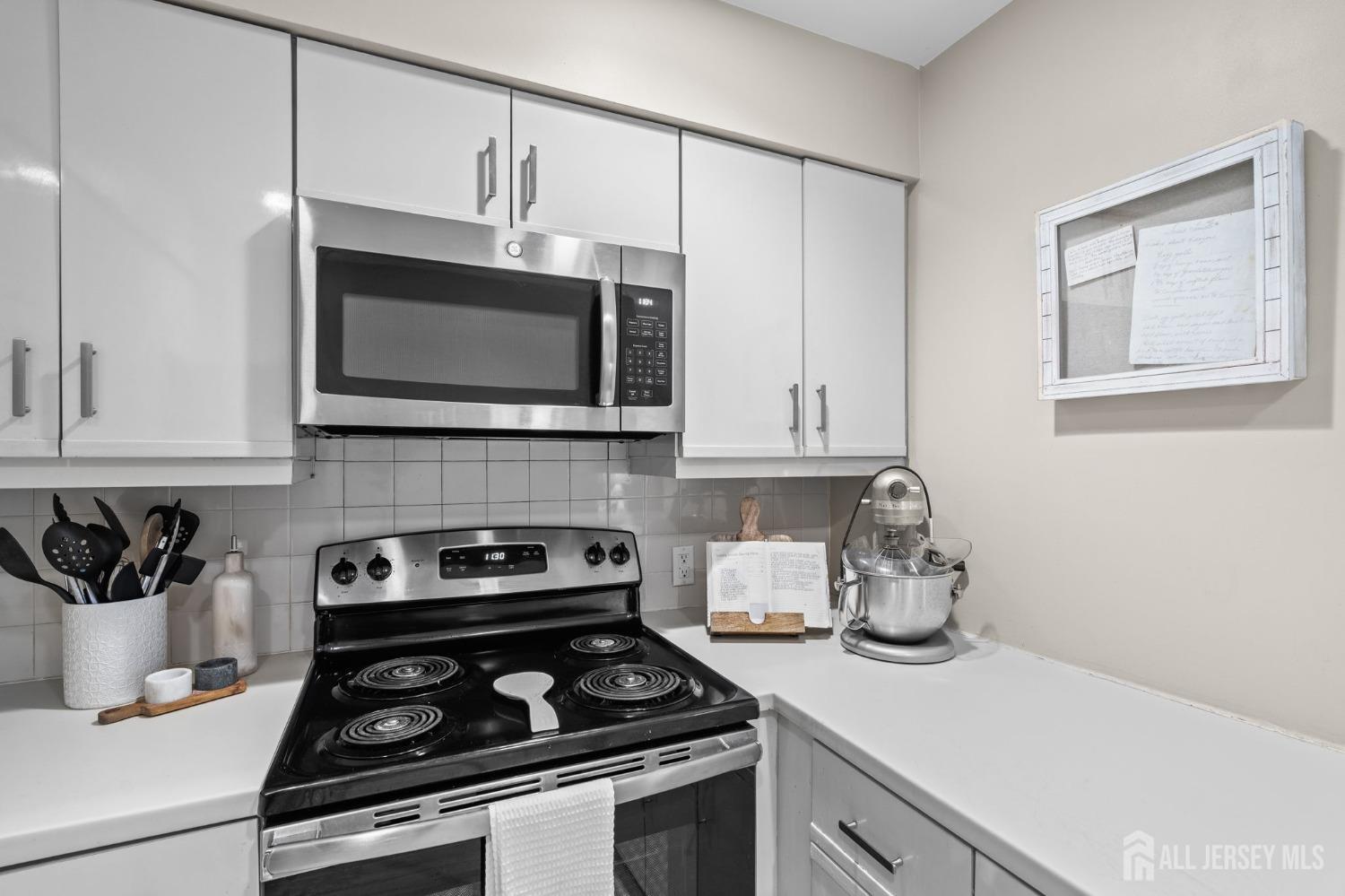 100 Shearwater Court 31, Jersey City, NJ, 07305 image 21