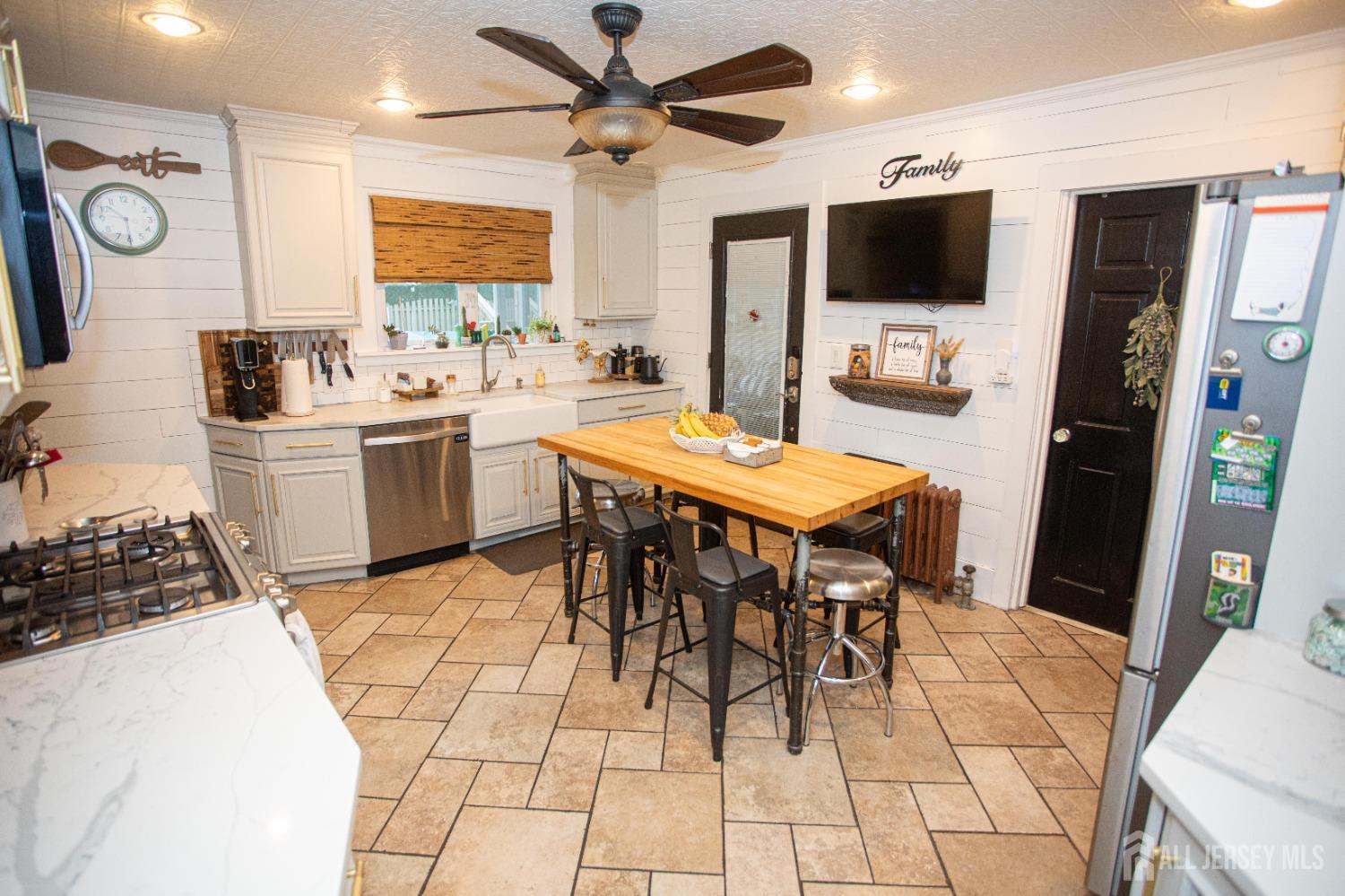 237 George Street, South Amboy, NJ, 08879 image 15