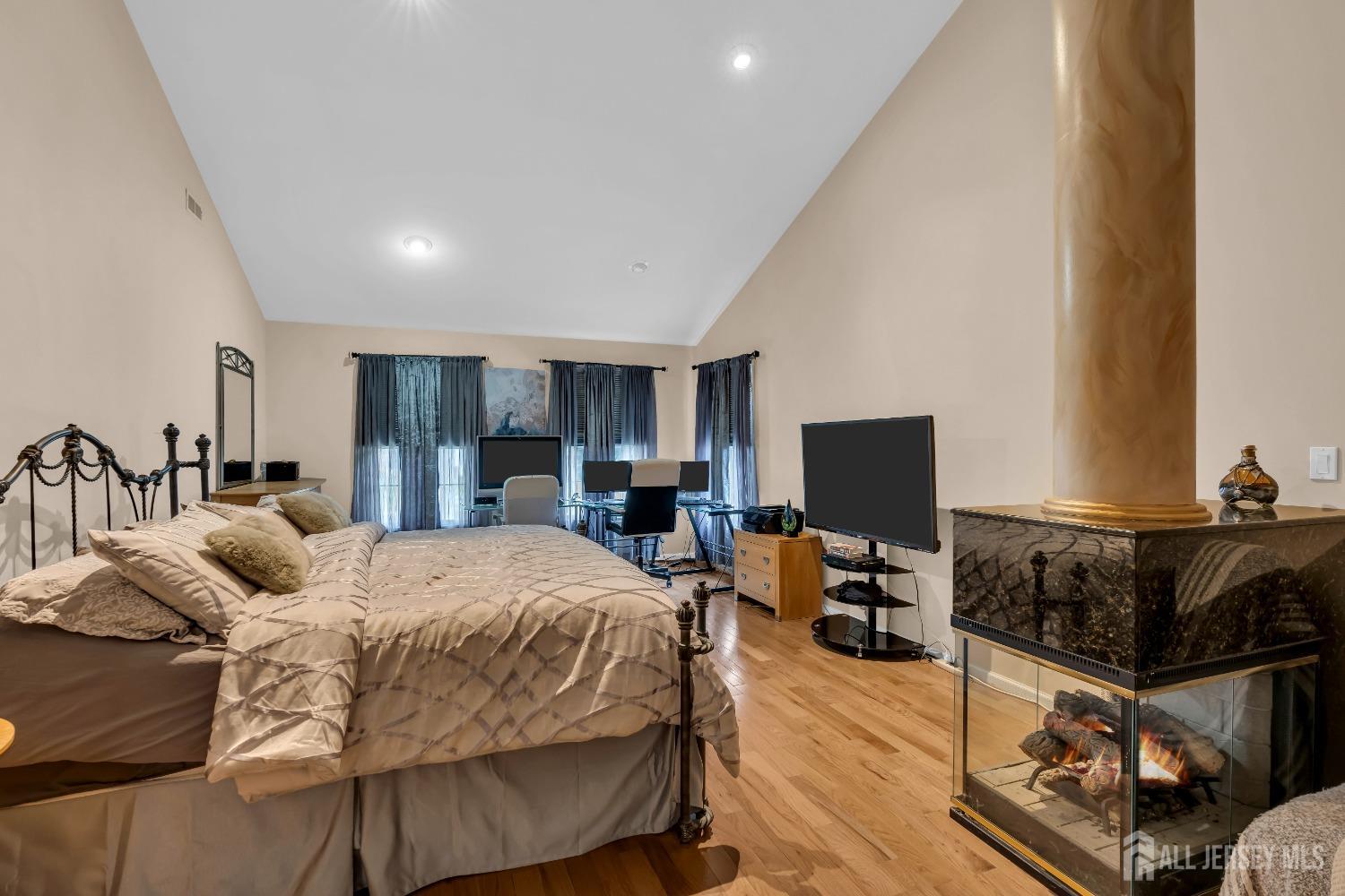 11 Dana Court, Manalapan, NJ, 07726 image 29