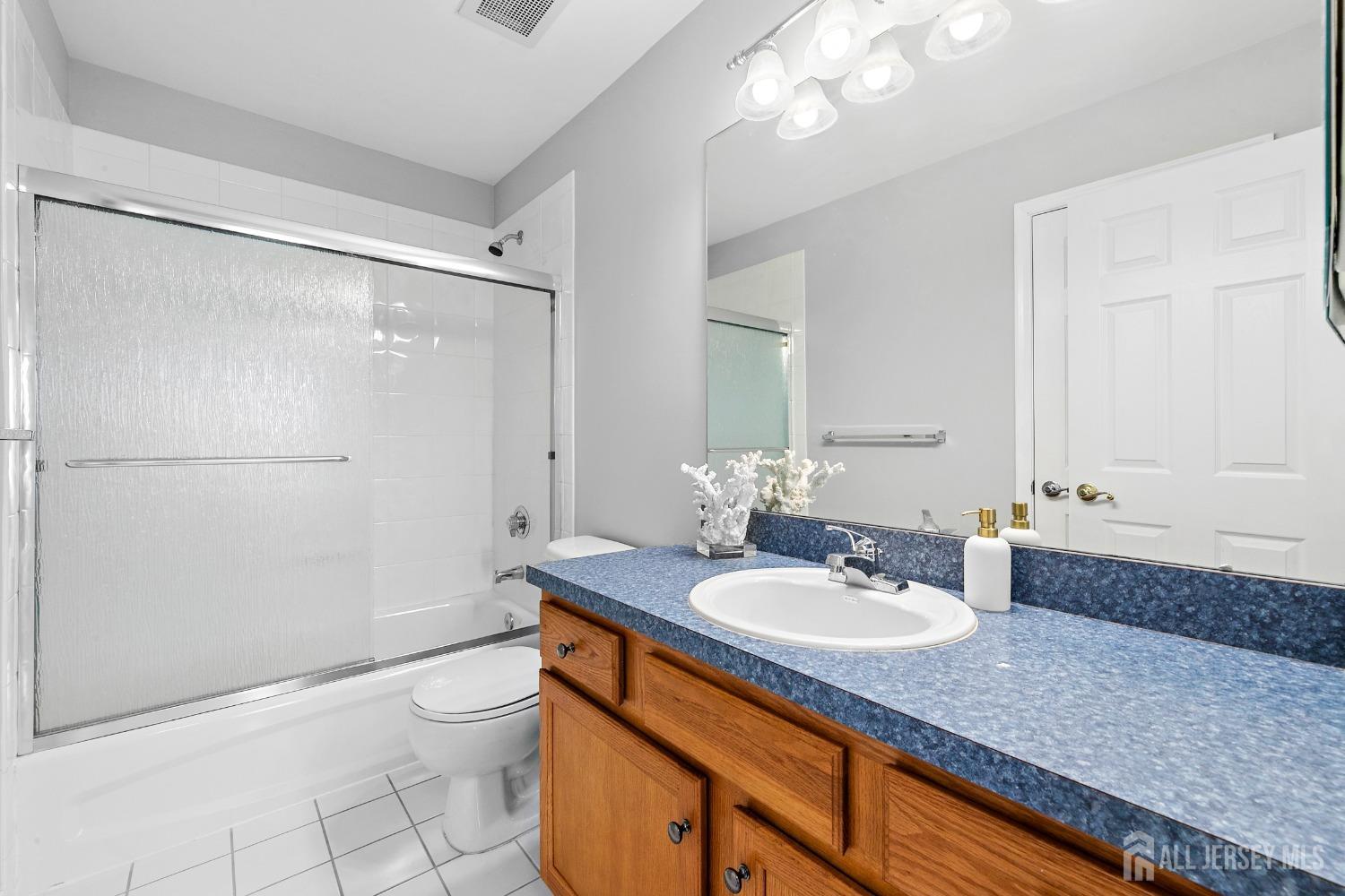 19 S Shore Drive, South Amboy, NJ, 08879 image 32