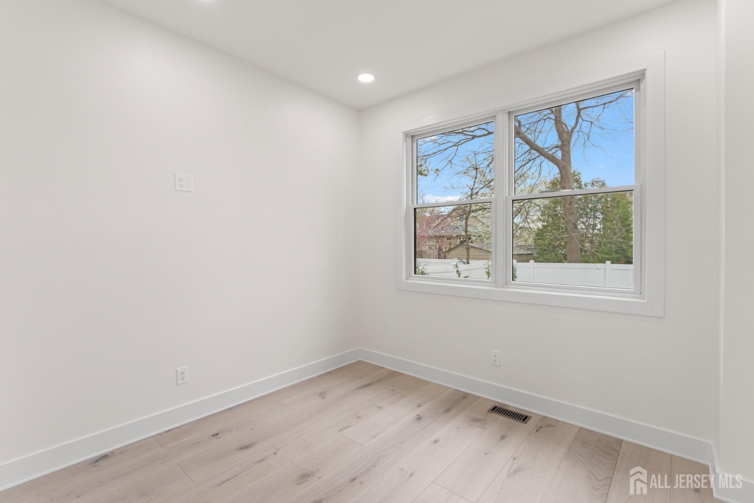 23 Redwood Avenue, Edison, NJ, 08817 image 18