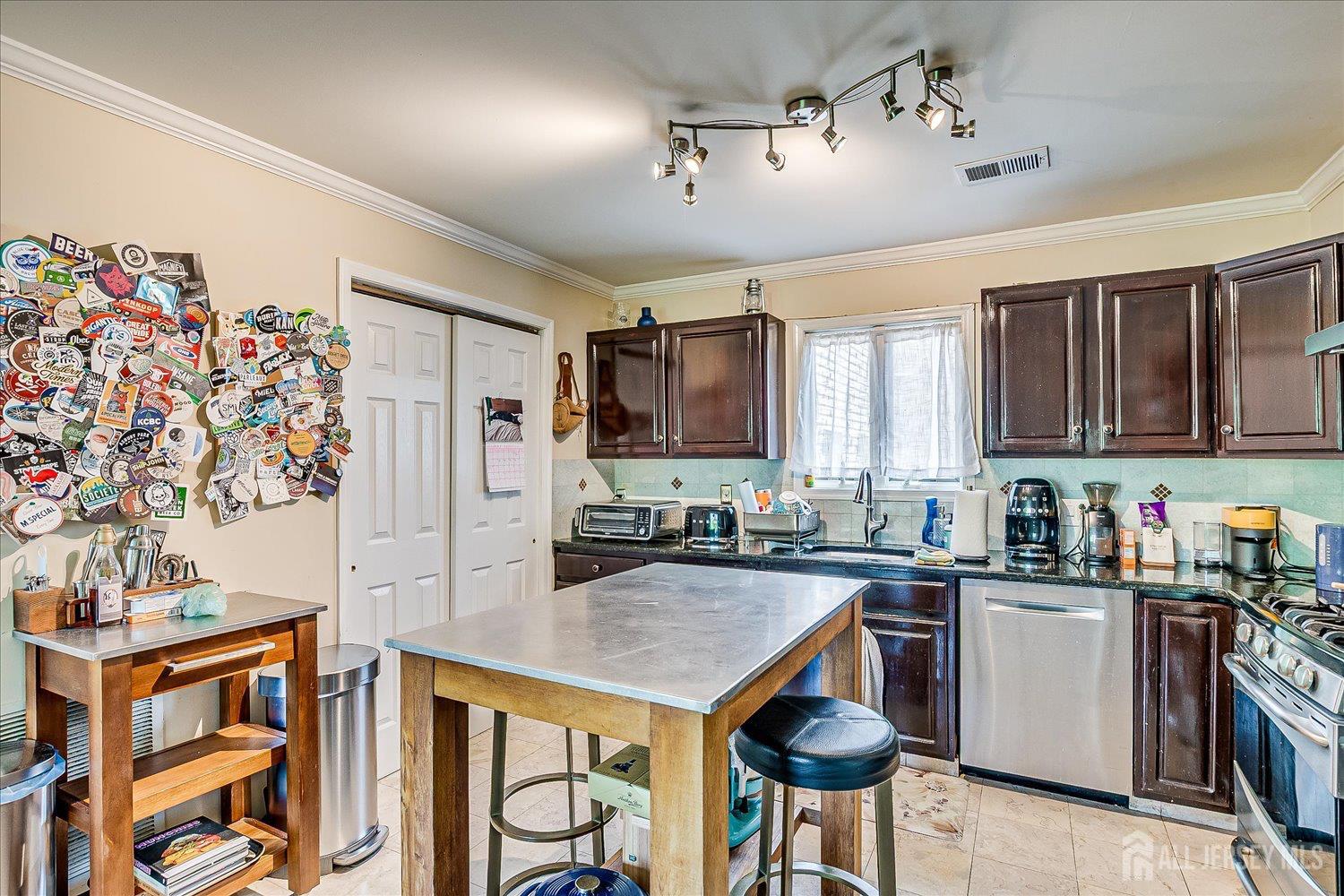 7 Vine Street, Jersey City, NJ, 07306 image 13