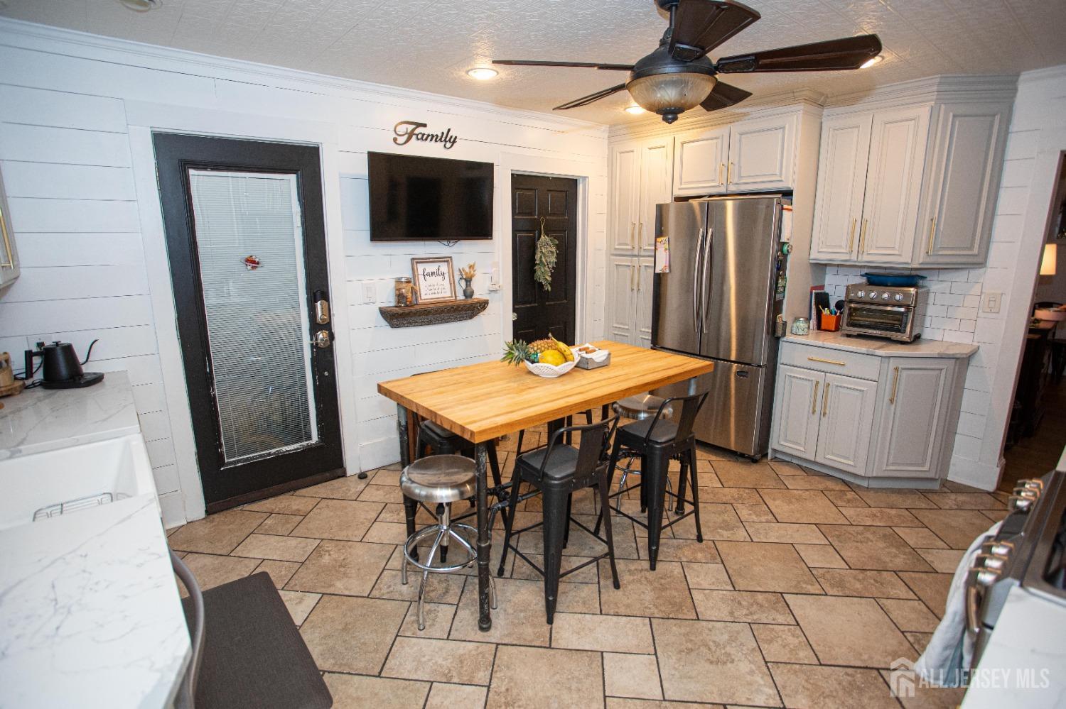 237 George Street, South Amboy, NJ, 08879 image 16