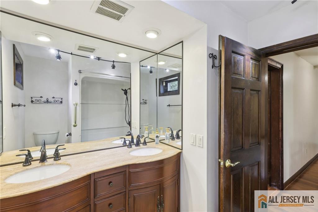 842 Perrineville Road, Millstone, NJ, 08535 image 29