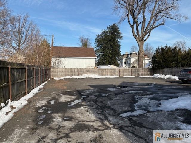 305 E High Street 3 Image 3