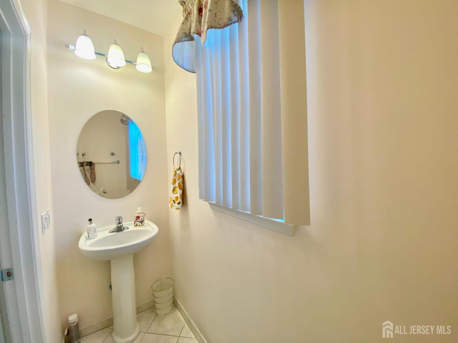 86 Eddington Lane, Monroe, NJ, 08831 image 12