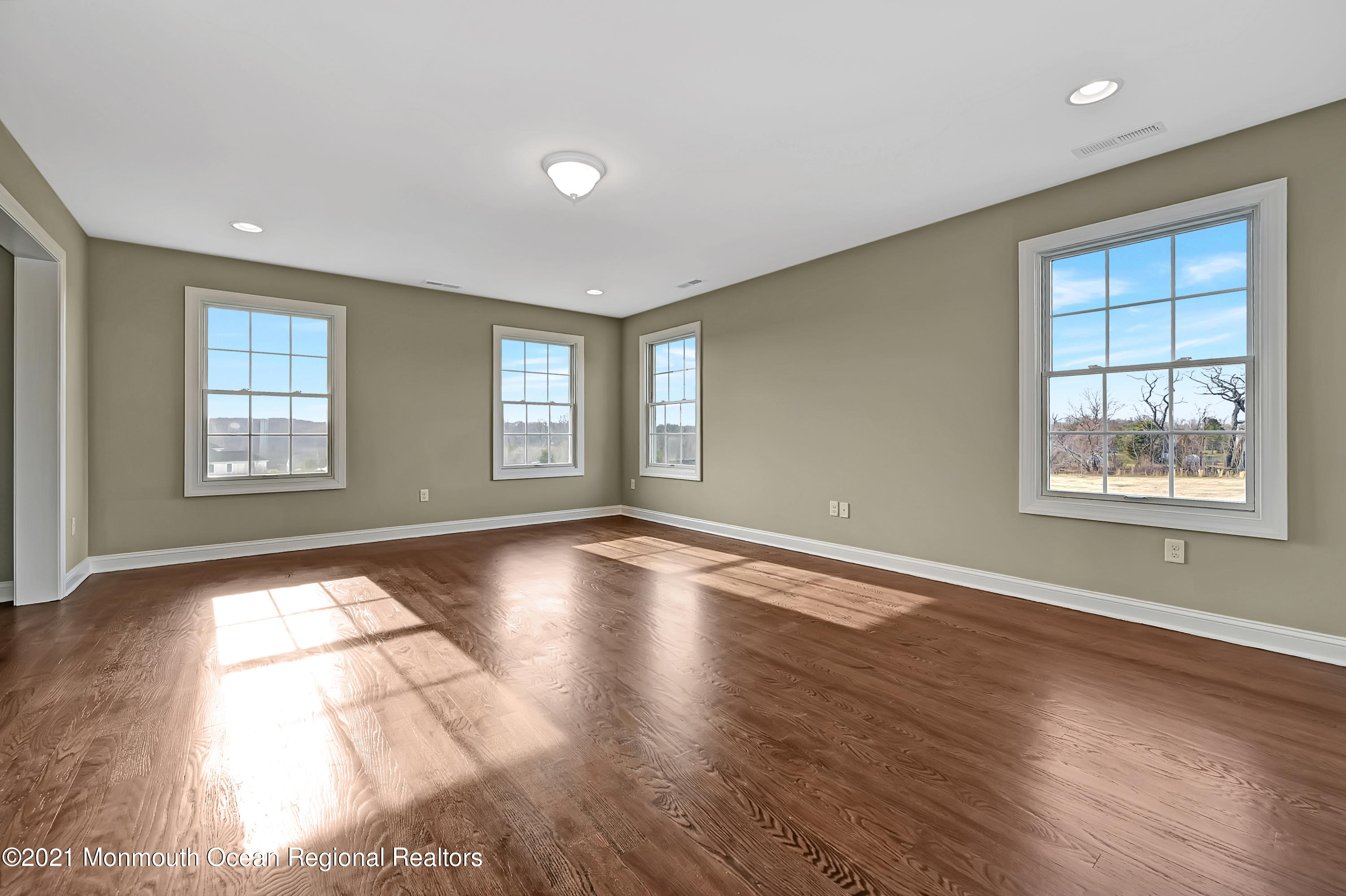 3 Cook Court, Millstone, NJ, 08535 image 26