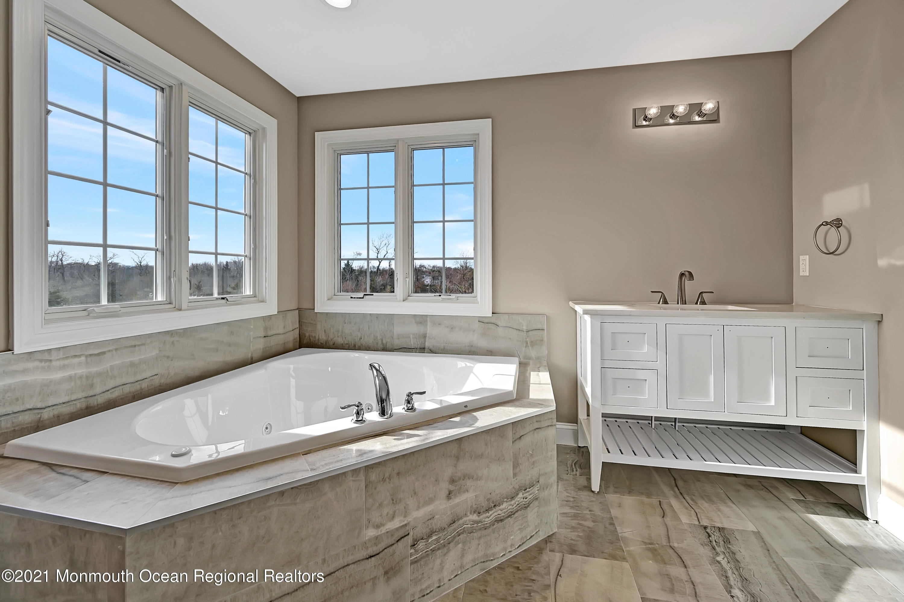 3 Cook Court, Millstone, NJ, 08535 image 28