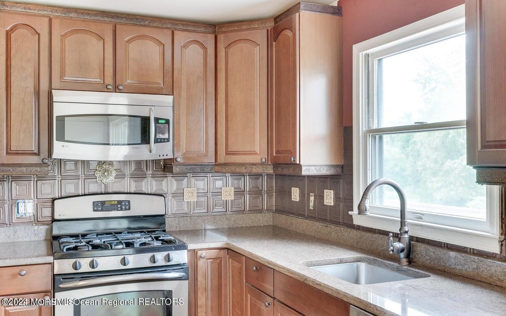 9 Tracy Place, Jackson, NJ, 08527 image 16
