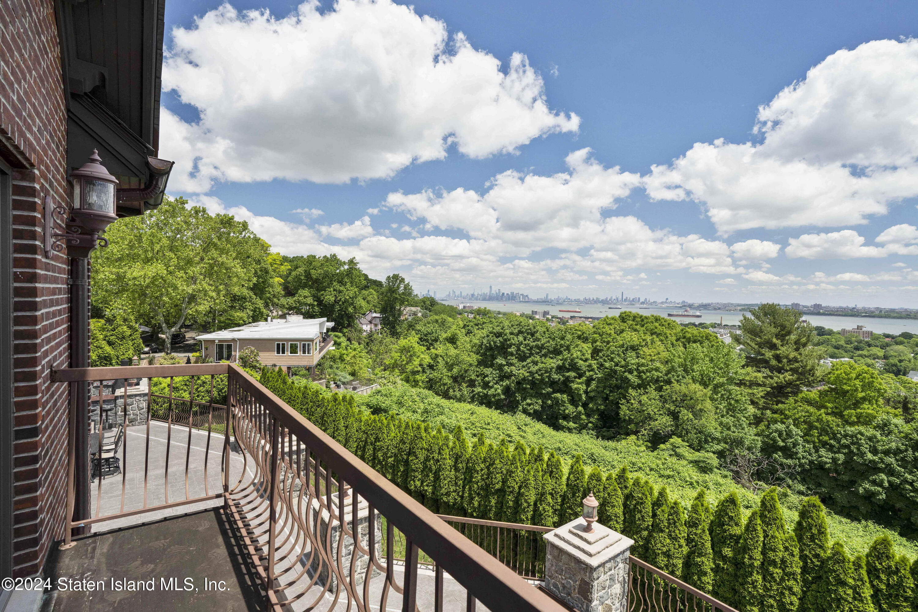 68 Signal Hill Road, Staten Island, NY, 10301 image 33