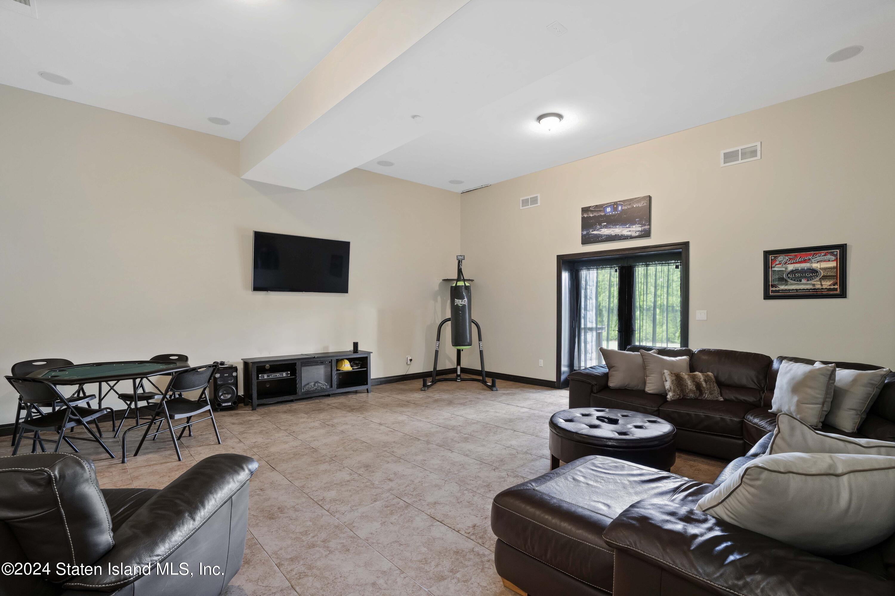 68 Signal Hill Road, Staten Island, NY, 10301 image 48