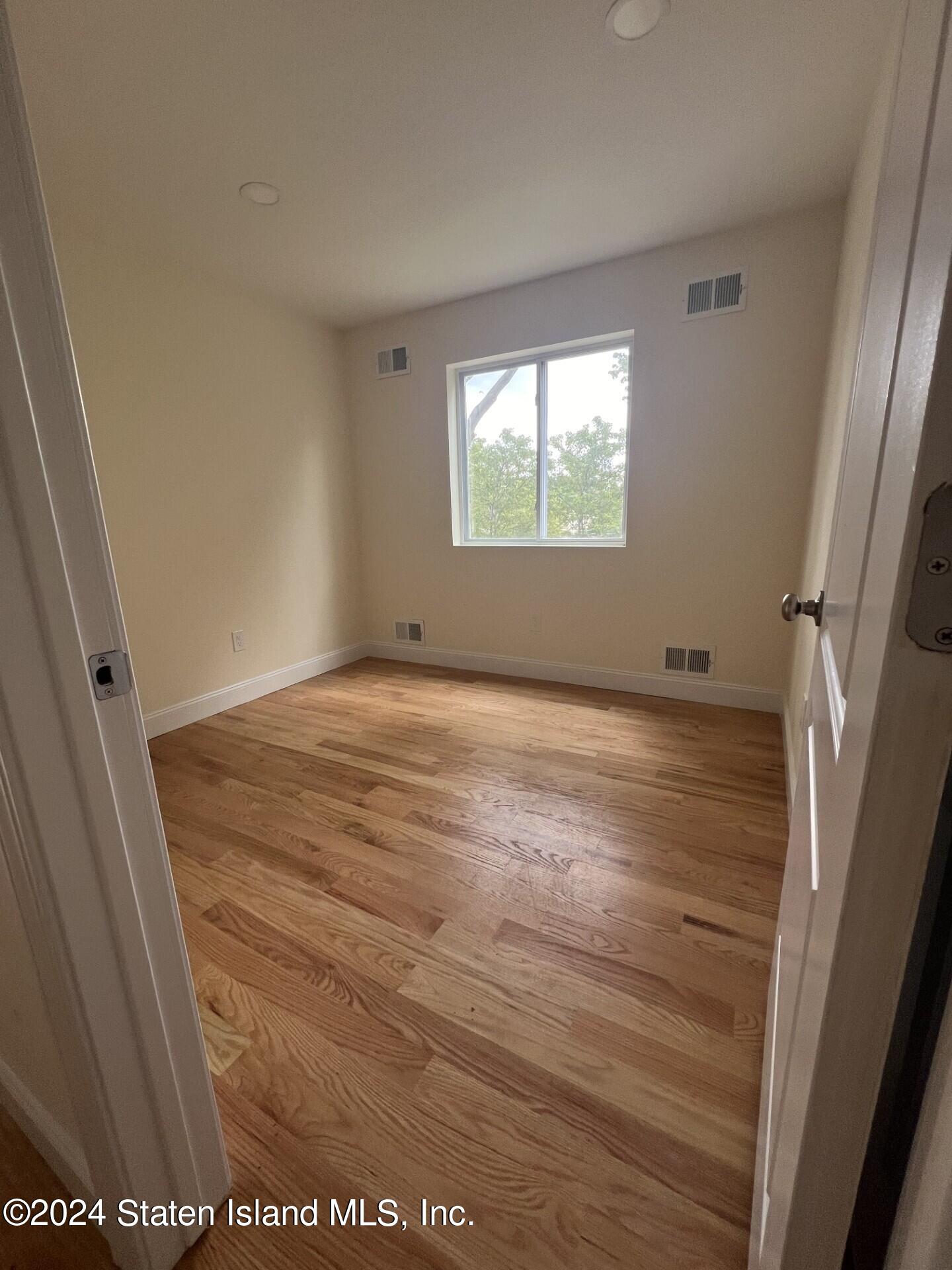 150 Riche Avenue, Staten Island, NY, 10314 image 9