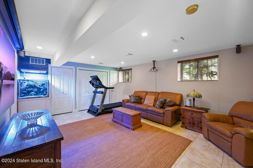 191 Finlay Street, Staten Island, NY, 10307 image 23