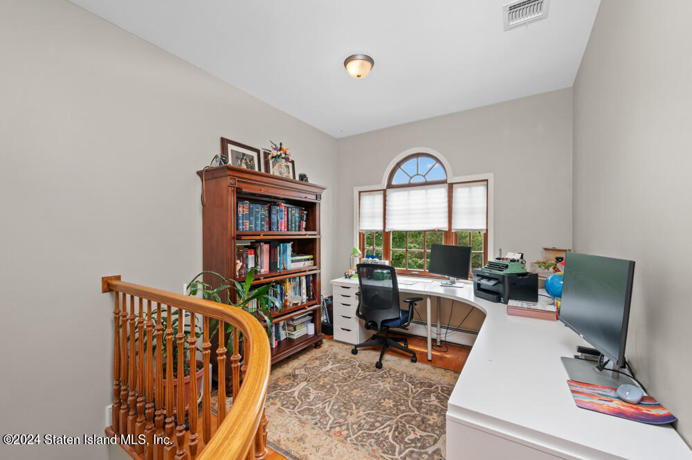 191 Finlay Street, Staten Island, NY, 10307 image 16