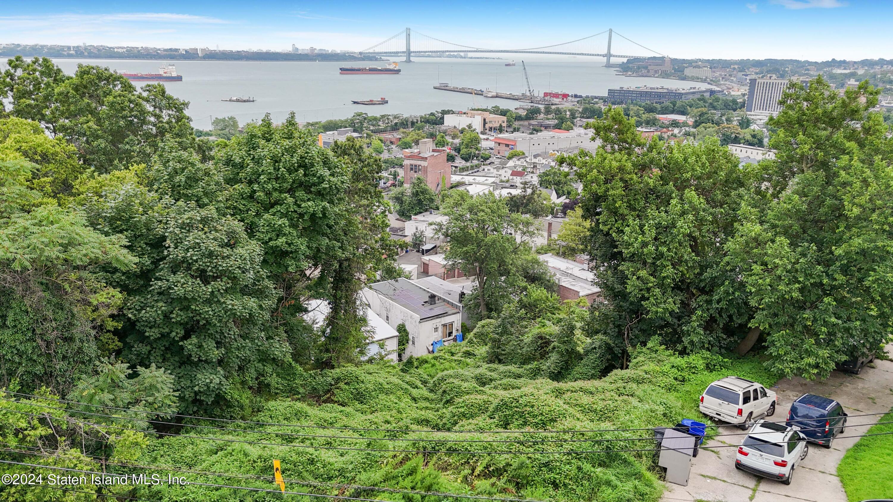 47,49 Tompkins Circle, Staten Island, NY, 10301 image 7