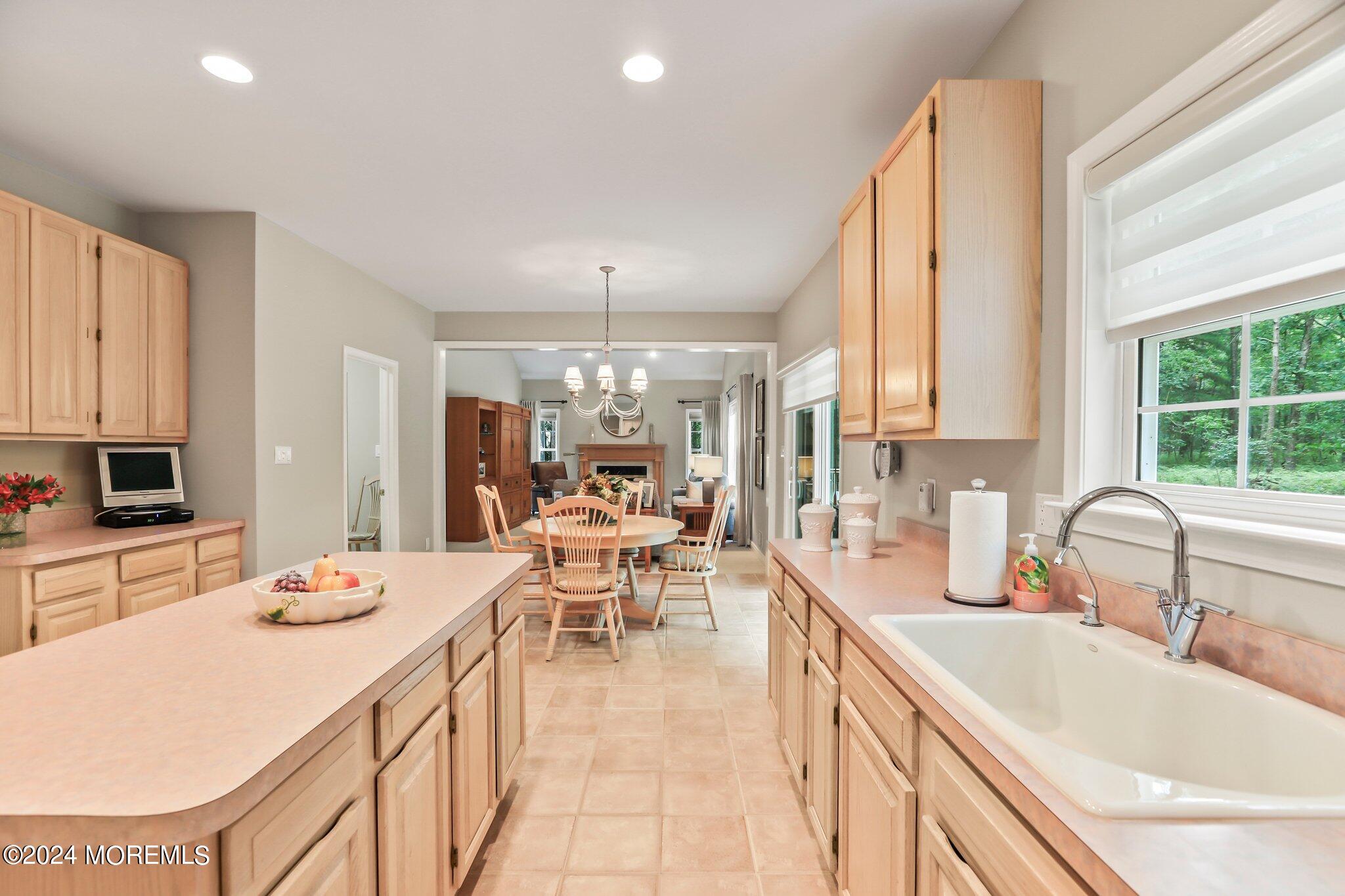 8 Iroquois Court, Colts Neck, NJ, 07722 image 16