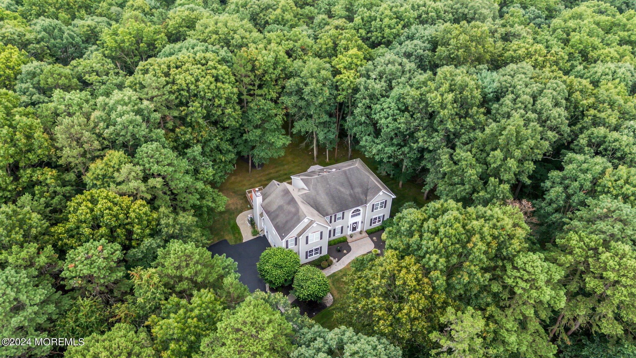 8 Iroquois Court, Colts Neck, NJ, 07722 image 52