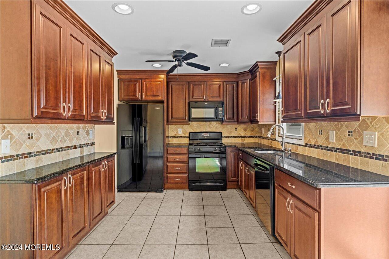 60 Maple Avenue, Keansburg, NJ, 07734 image 12