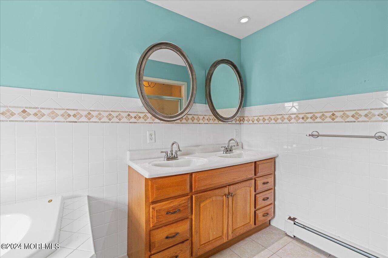 60 Maple Avenue, Keansburg, NJ, 07734 image 22