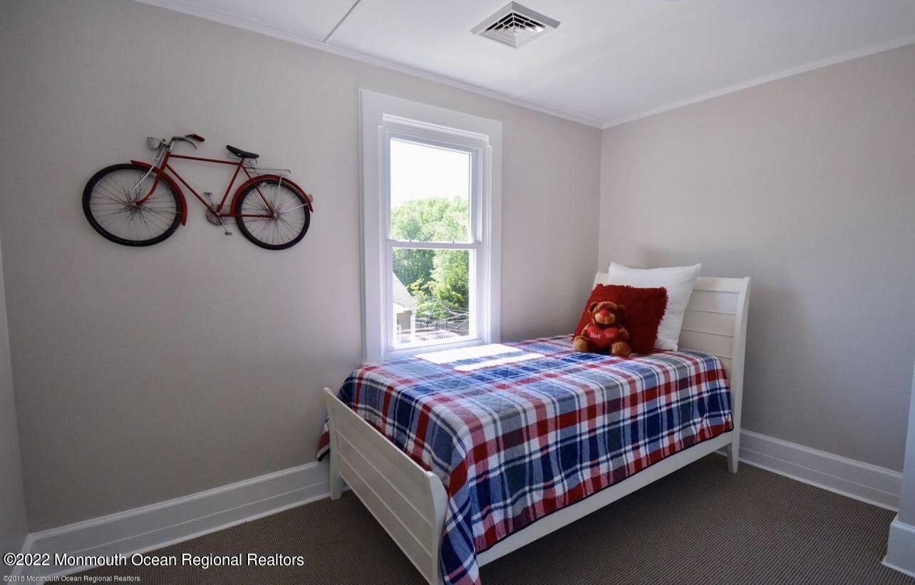 367 Lake Avenue, Oakhurst, NJ, 07755 image 15