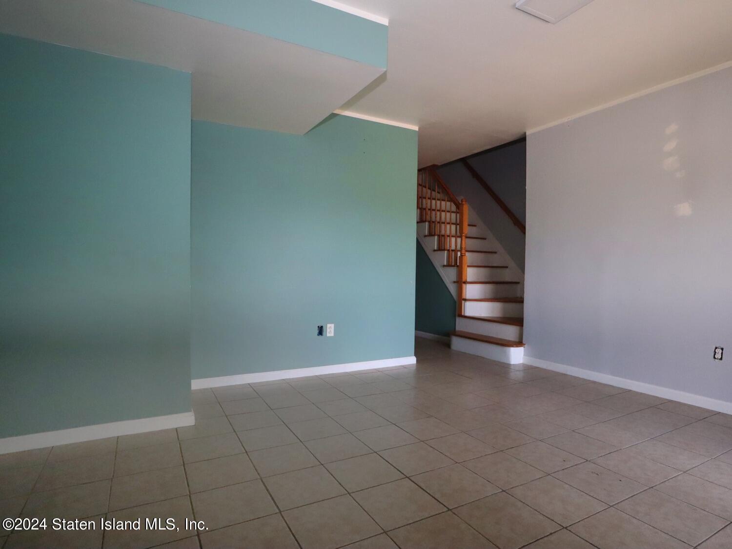 55 Crestwater Court, Staten Island, NY, 10305 image 13