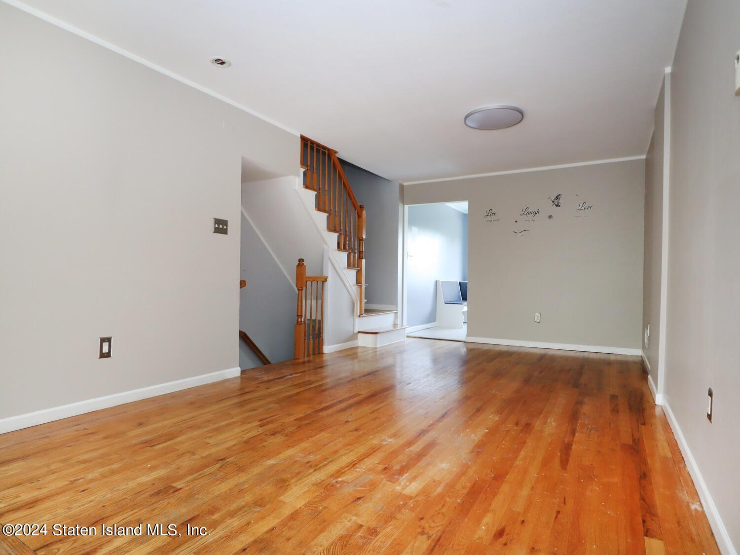 55 Crestwater Court, Staten Island, NY, 10305 image 6