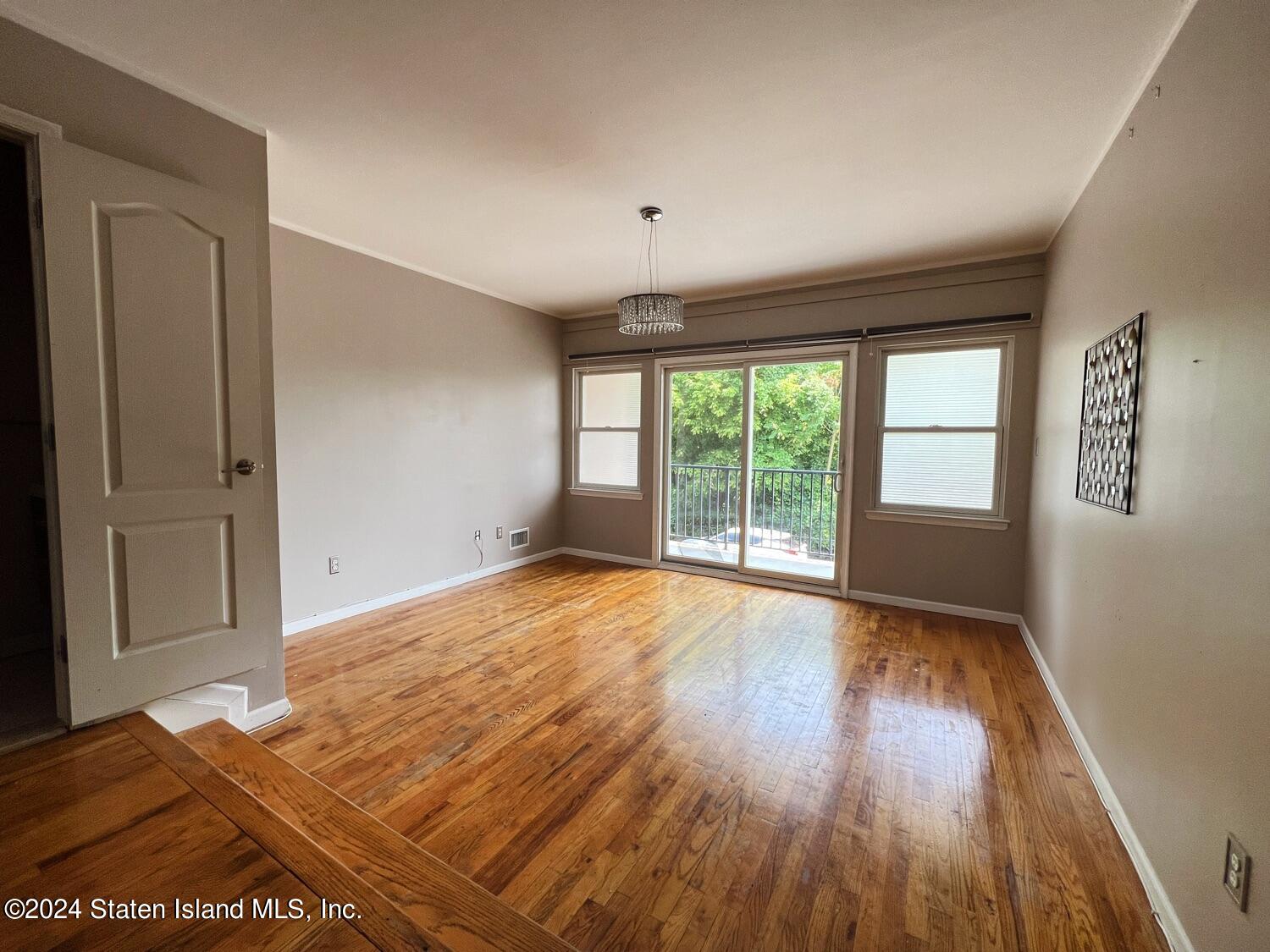 55 Crestwater Court, Staten Island, NY, 10305 image 11