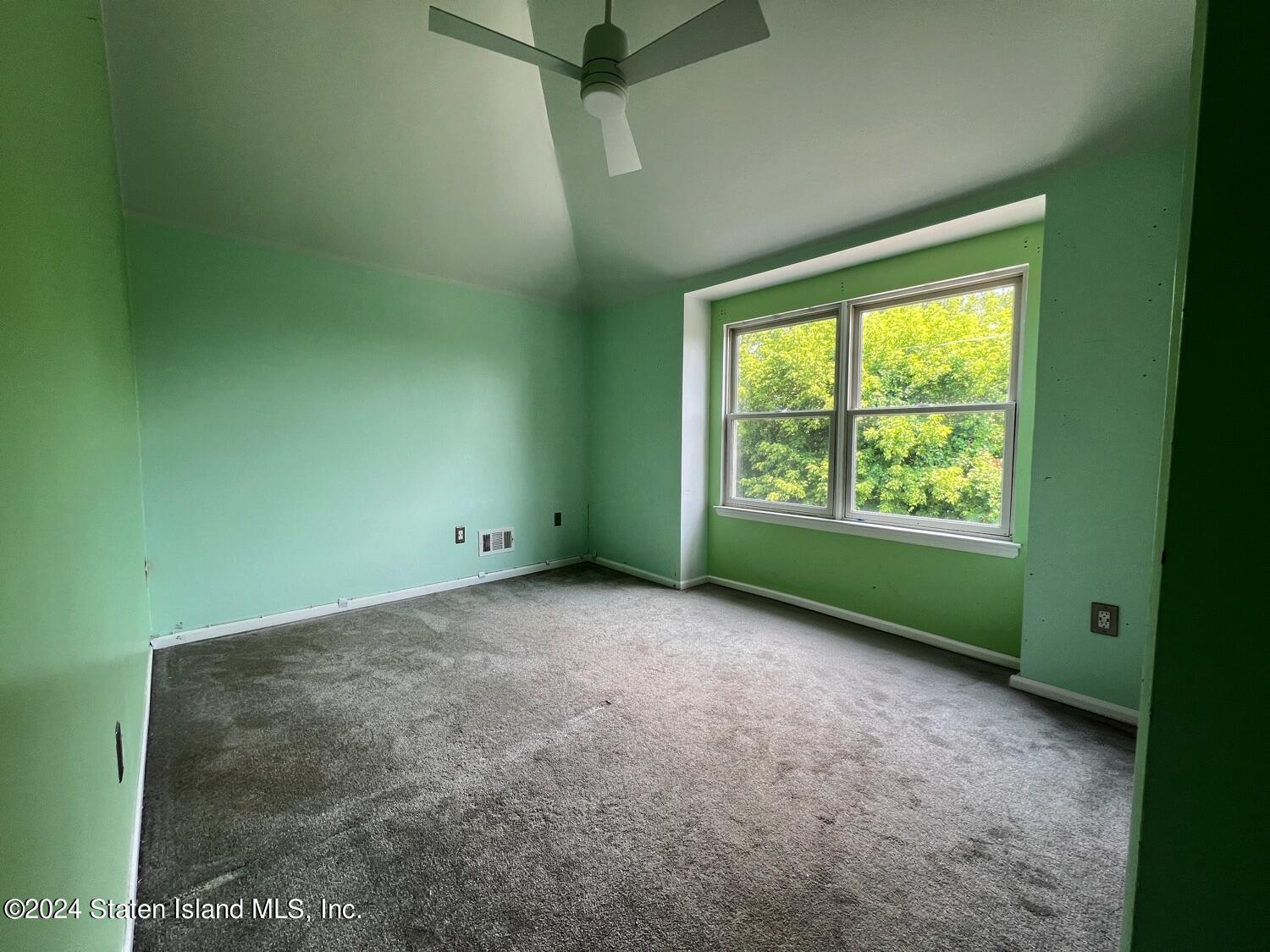55 Crestwater Court, Staten Island, NY, 10305 image 24