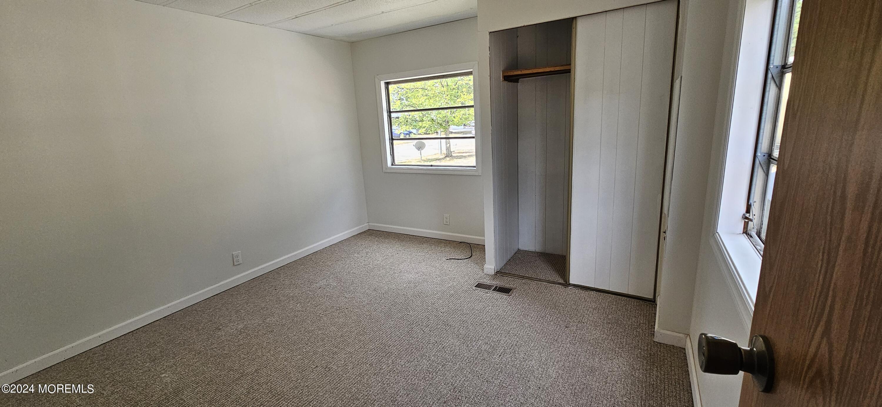 1 Panda Lane, Whiting, NJ, 08759 image 16
