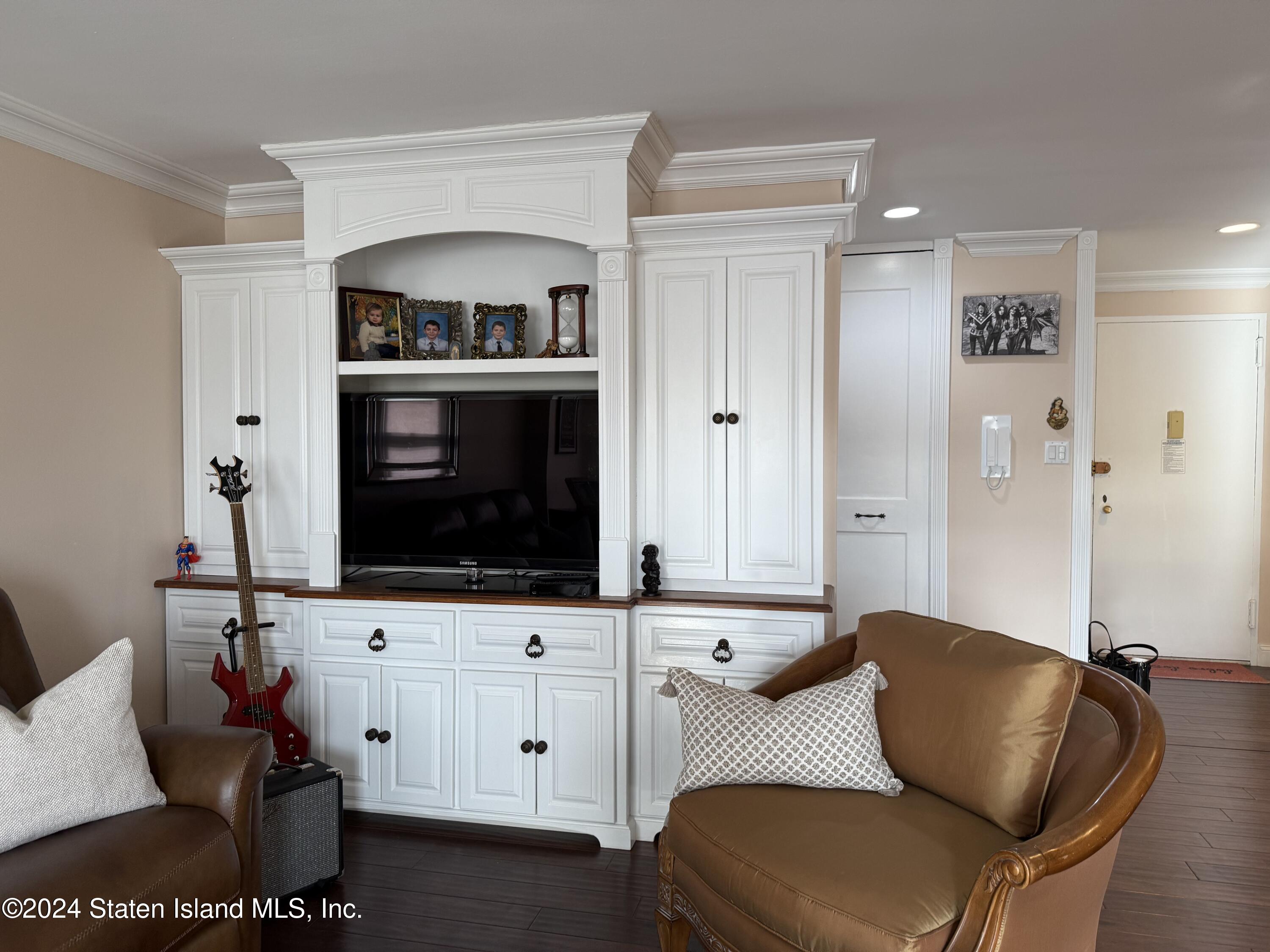 1000 Clove Road 8-C, Staten Island, NY, 10301 image 13