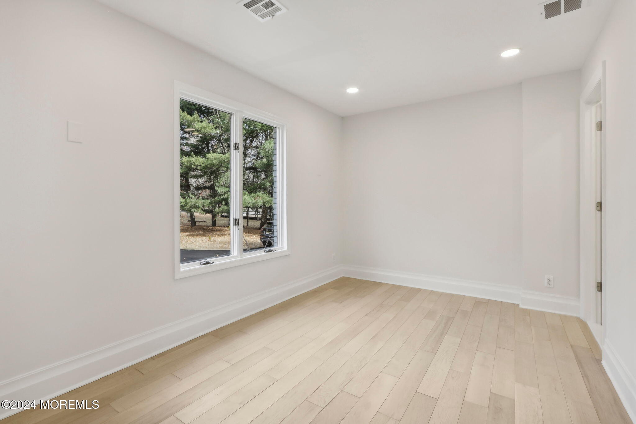 8 Olden Court, Colts Neck, NJ, 07722 image 9