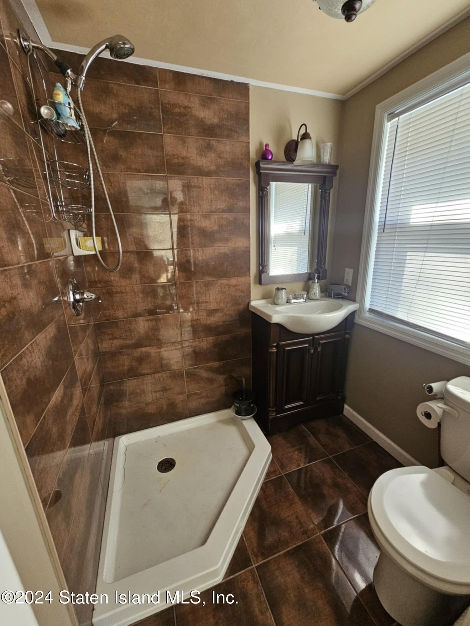 414 Castleton Avenue, Staten Island, NY, 10301 image 15