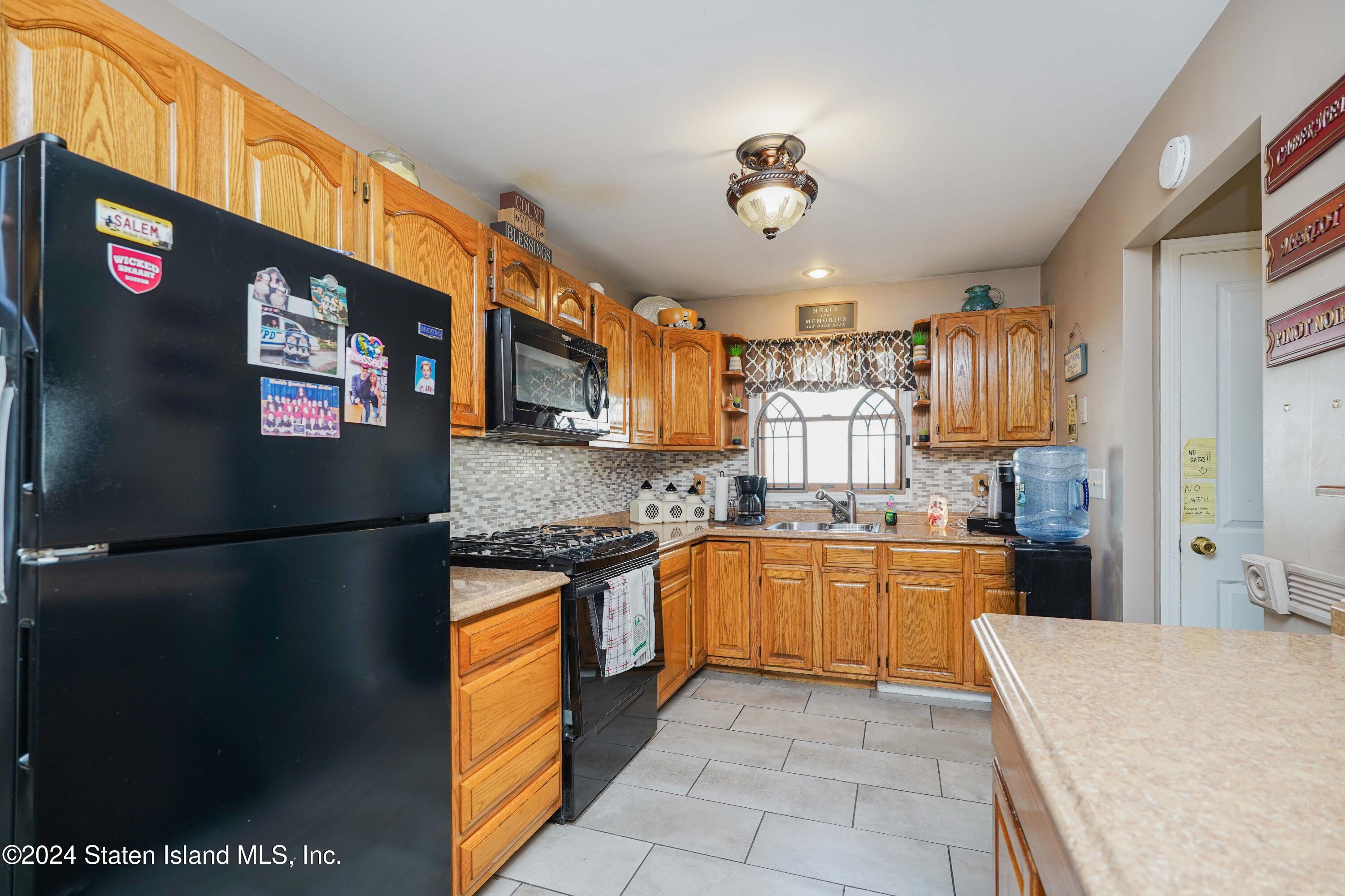 176 Kensington Avenue, Staten Island, NY, 10305 image 8