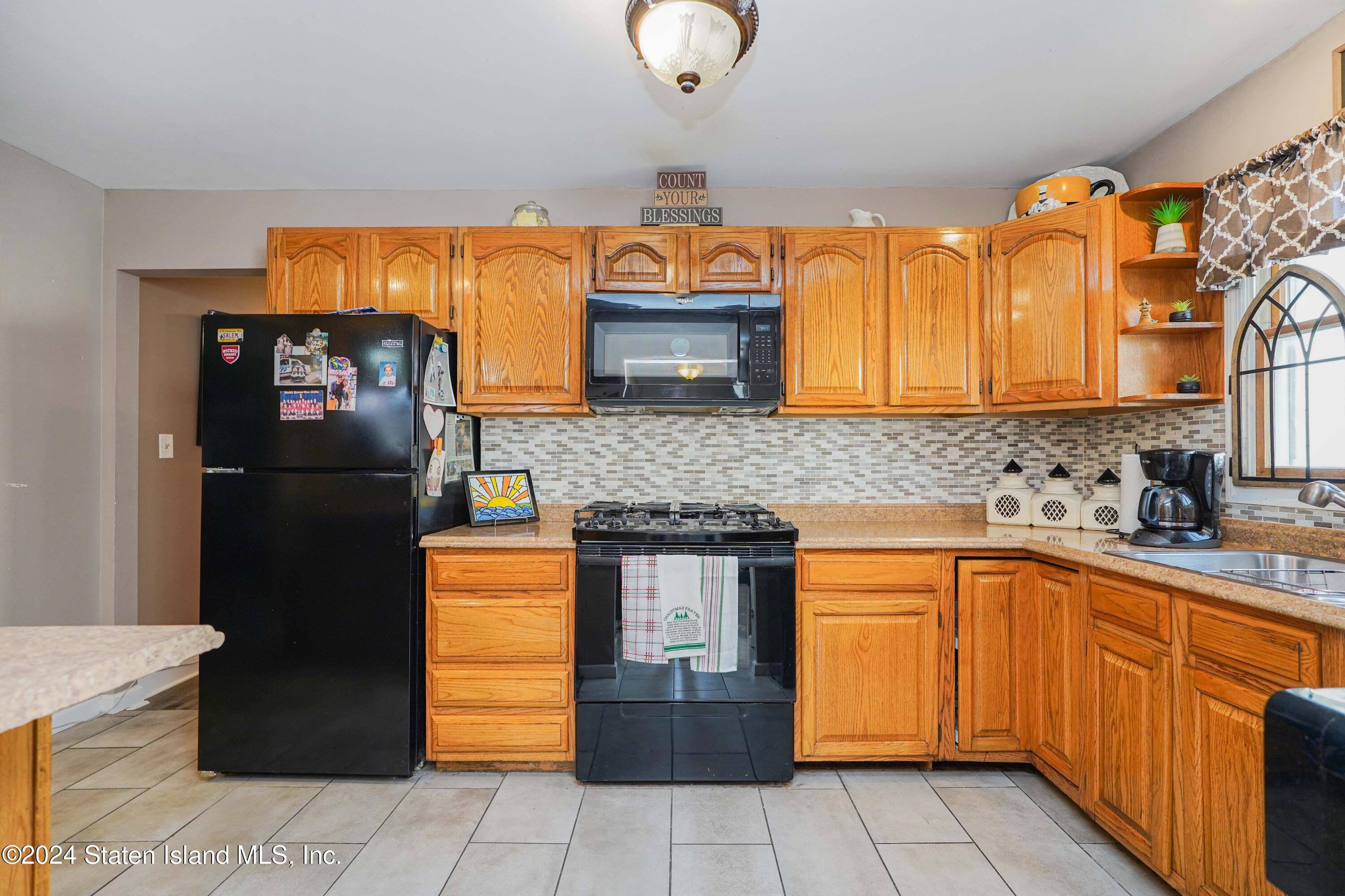 176 Kensington Avenue, Staten Island, NY, 10305 image 6