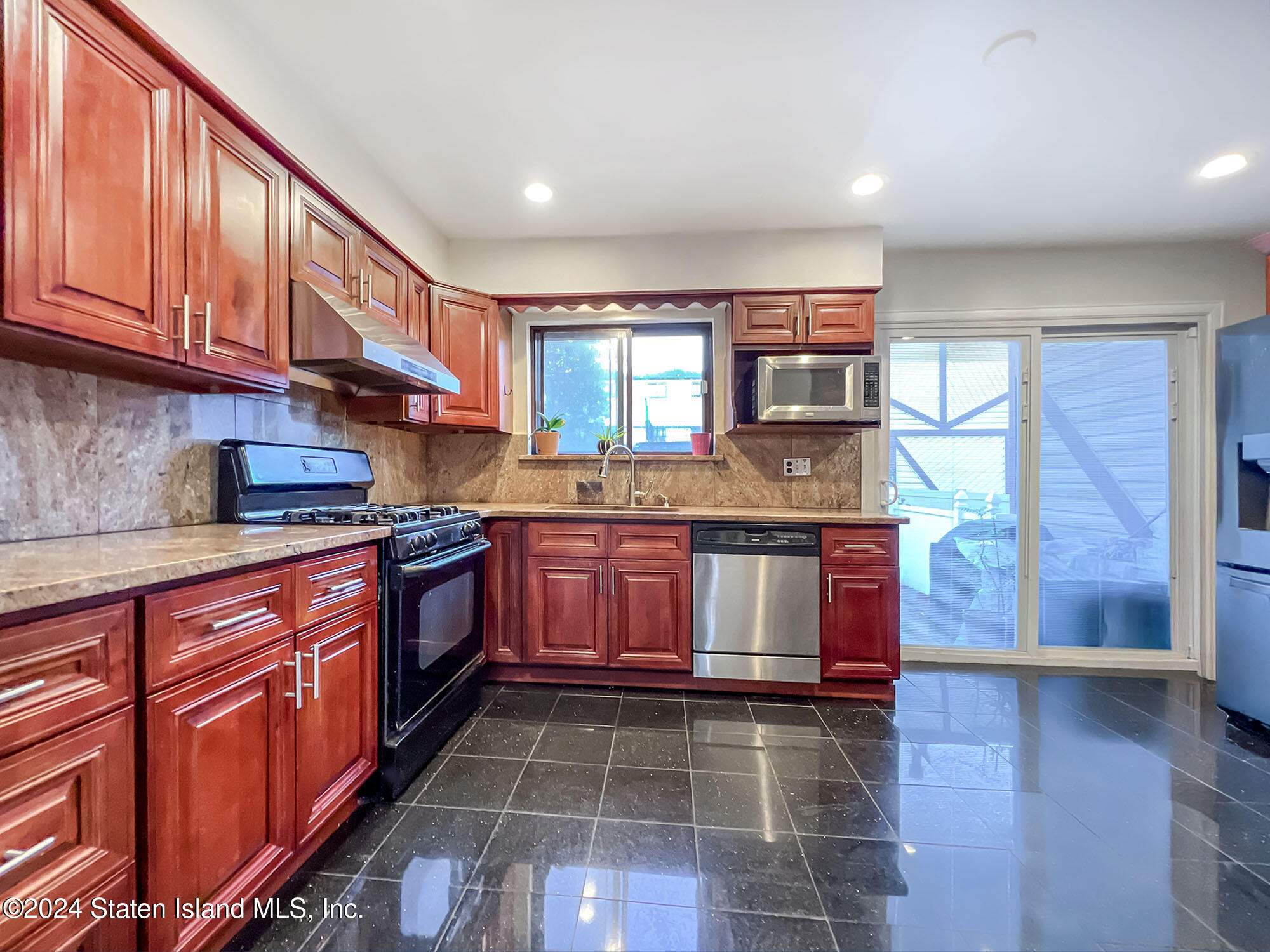 24 Darcey Avenue, Staten Island, NY, 10314 image 8