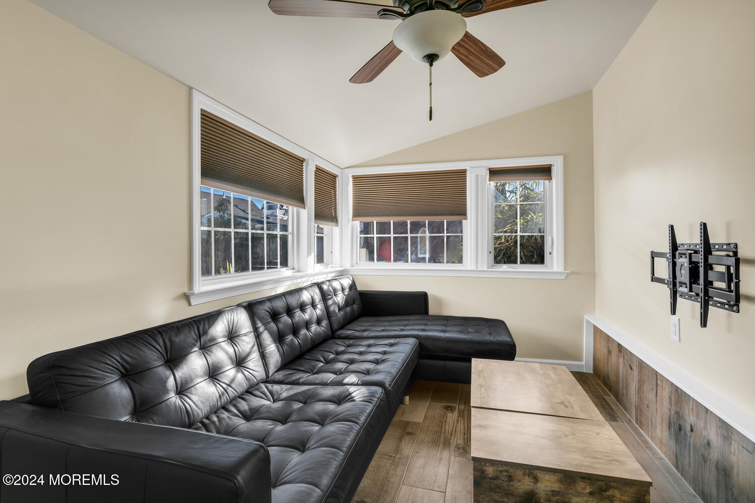 10 South Street, Sea Bright, NJ, 07760 image 21