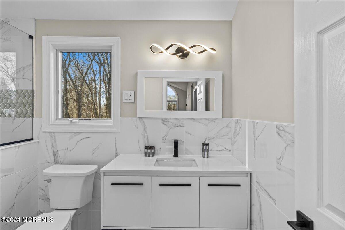 8 Chesapeake Road, Manalapan, NJ, 07726 image 13