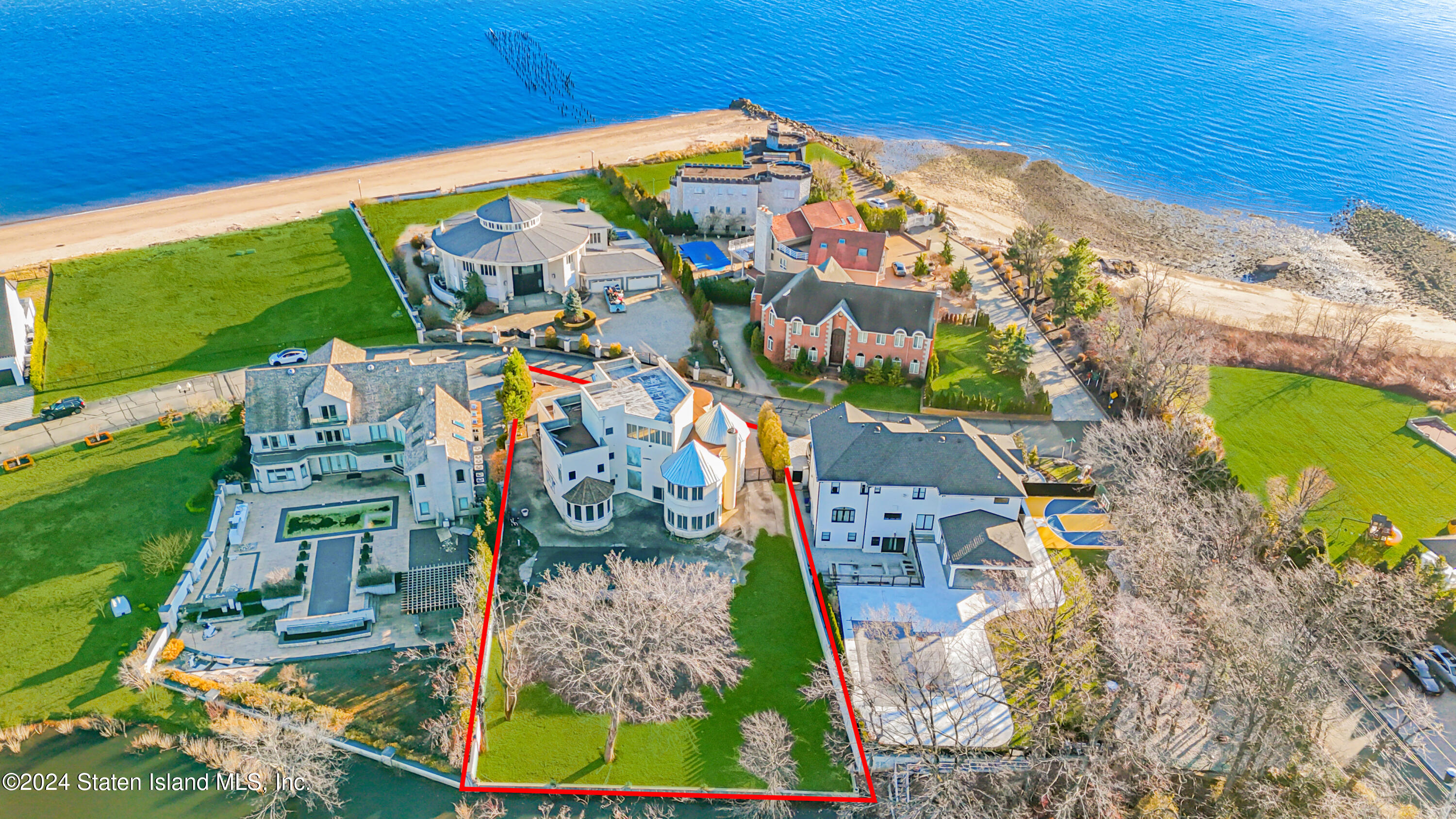 155 Nicolosi Drive Image 4