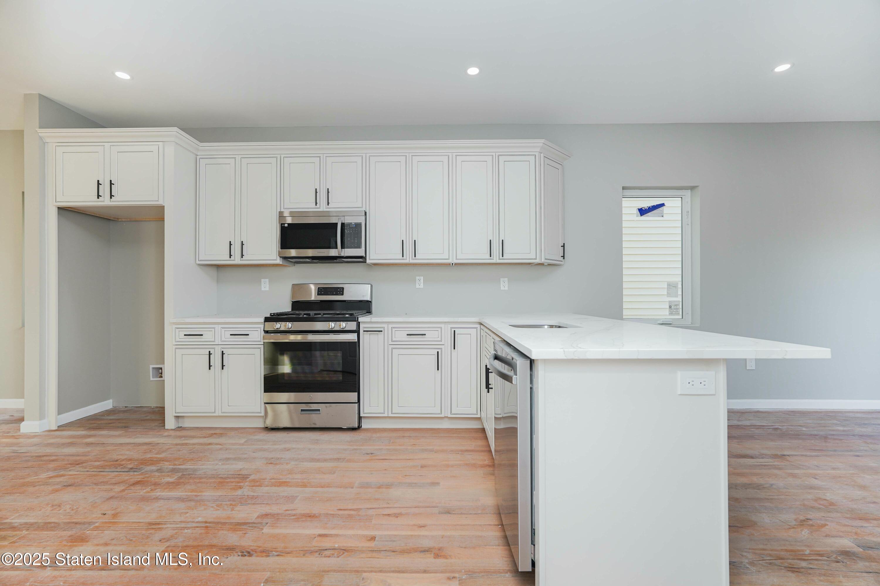 136 Union Avenue, Staten Island, NY, 10303 image 15