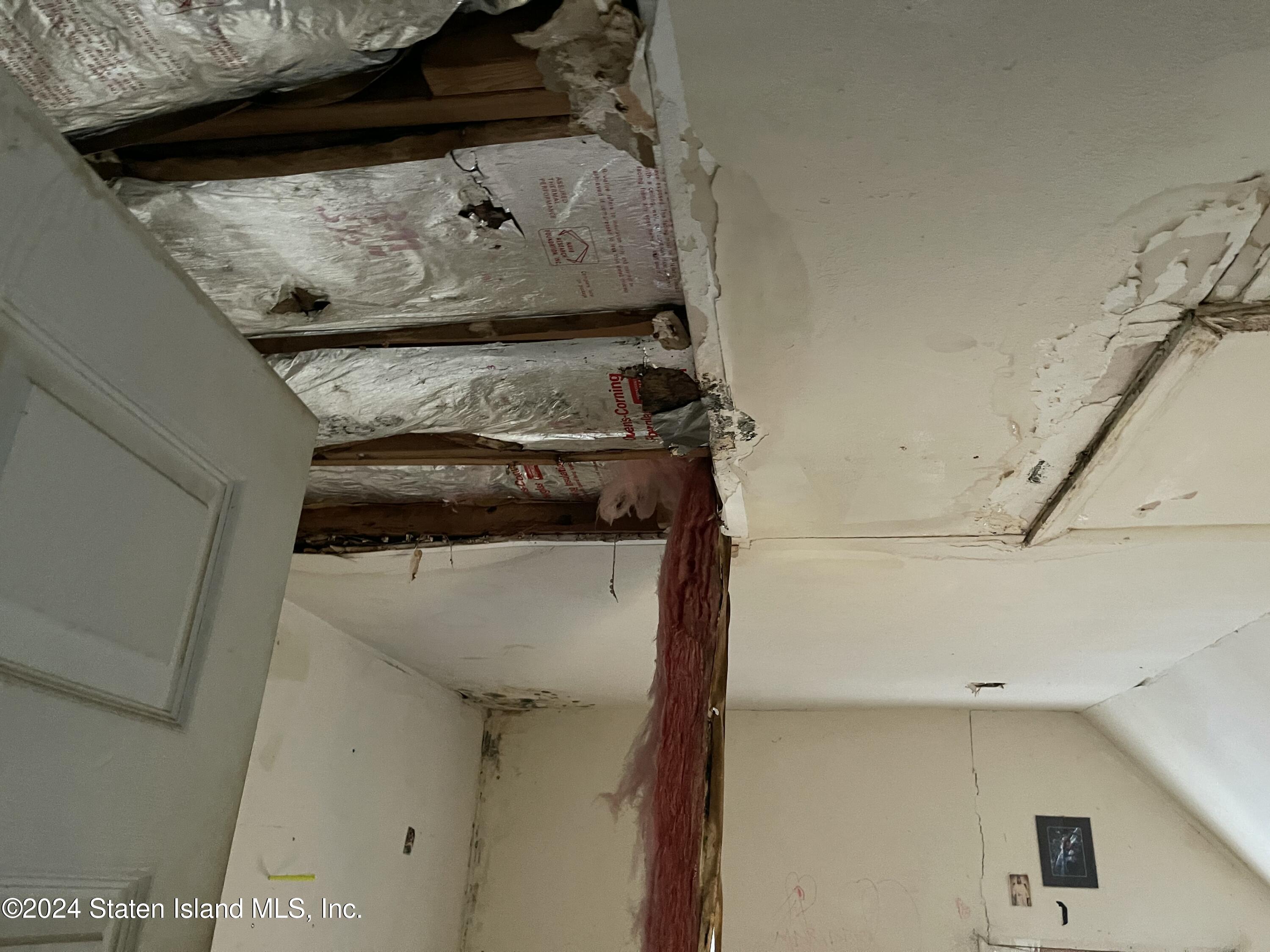 19 Tompkins Court, Staten Island, NY, 10310 image 6