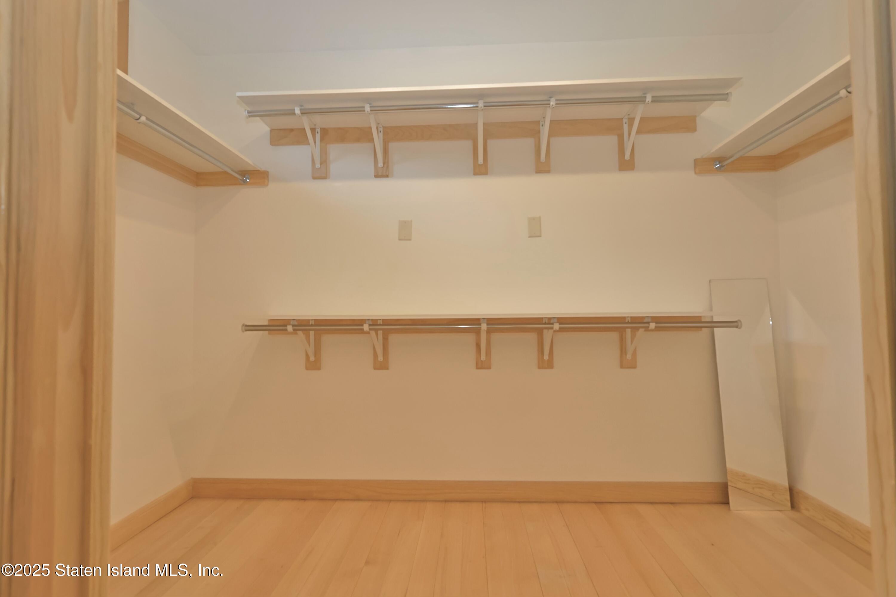 81 Robin Road, Staten Island, NY, 10305 image 9