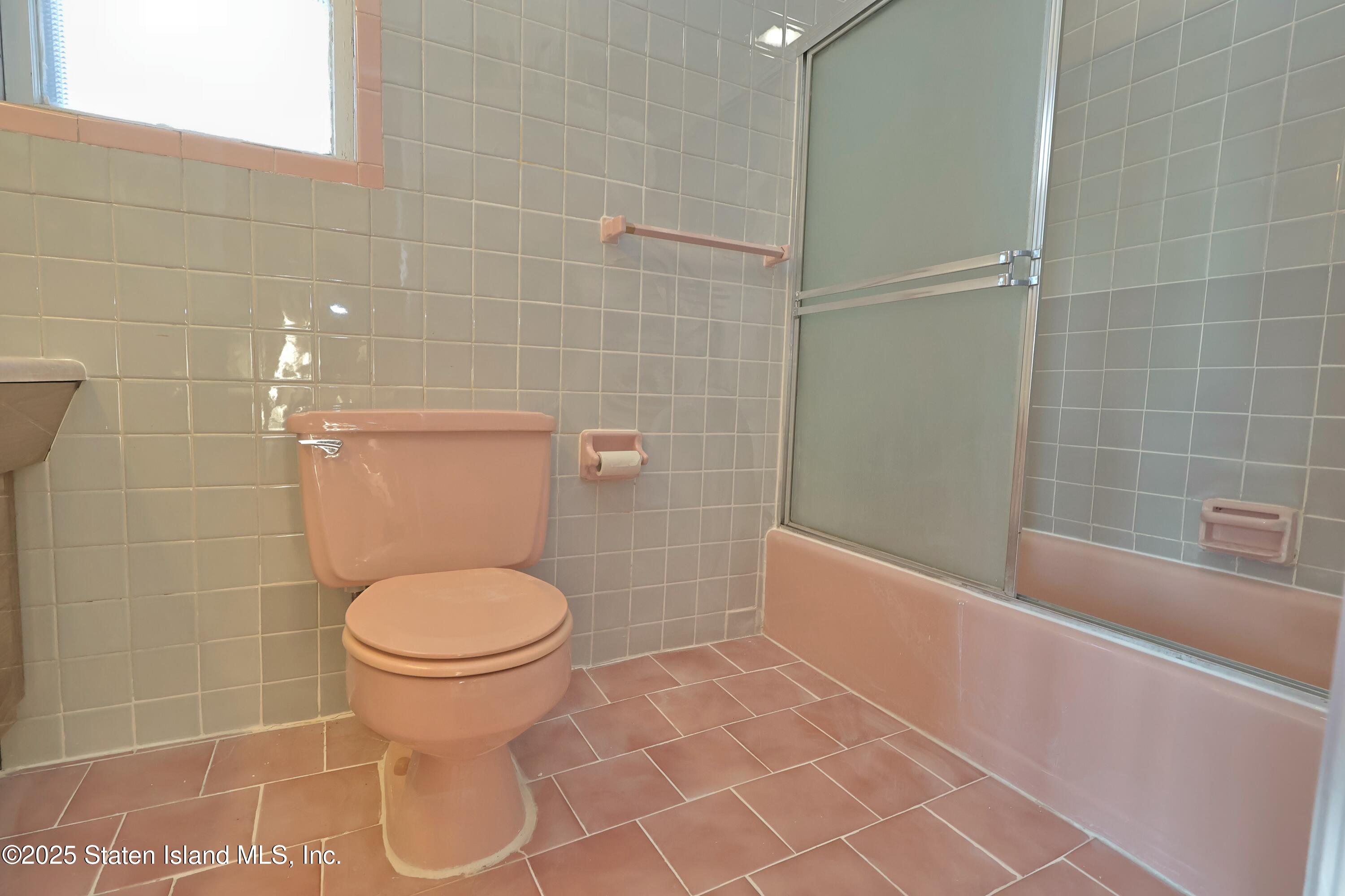 81 Robin Road, Staten Island, NY, 10305 image 19