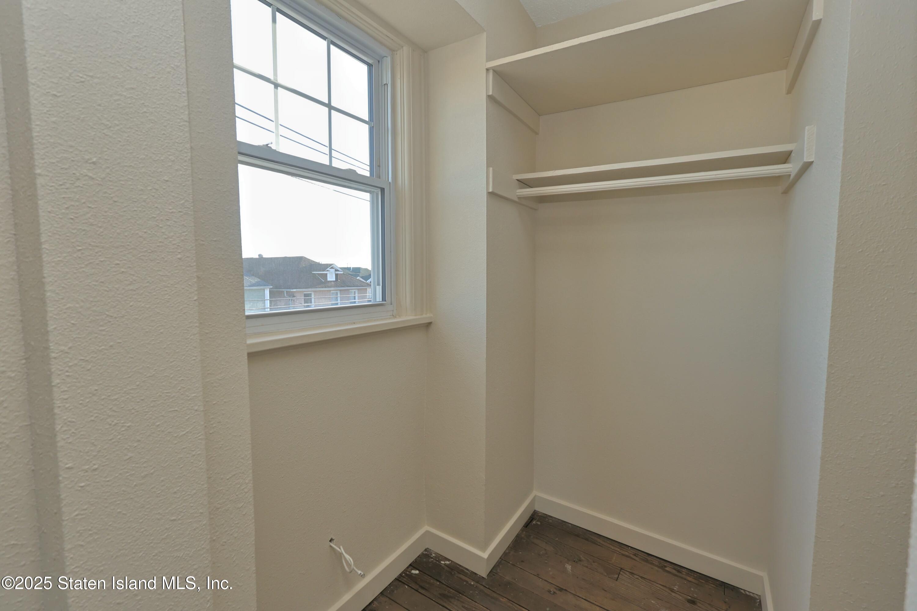 81 Robin Road, Staten Island, NY, 10305 image 29
