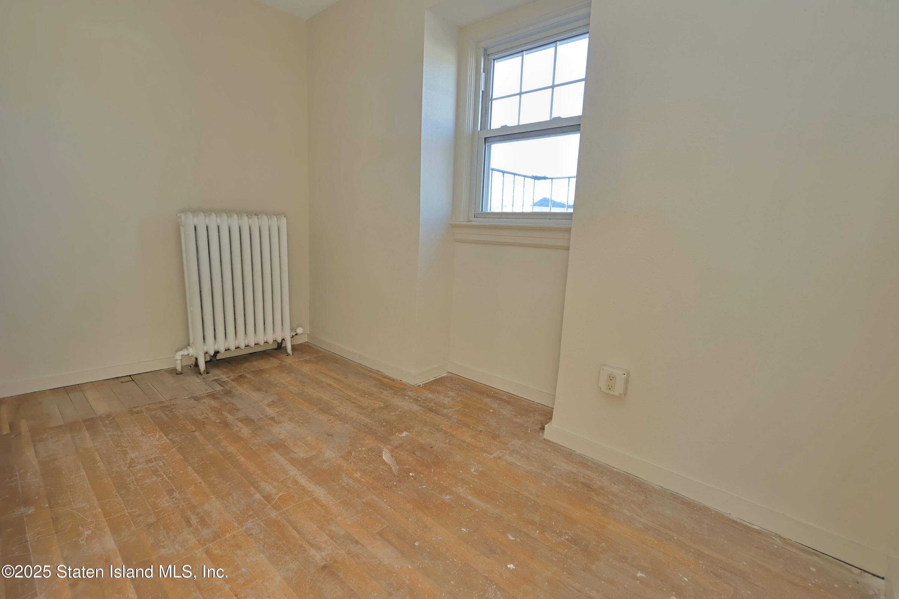 81 Robin Road, Staten Island, NY, 10305 image 30