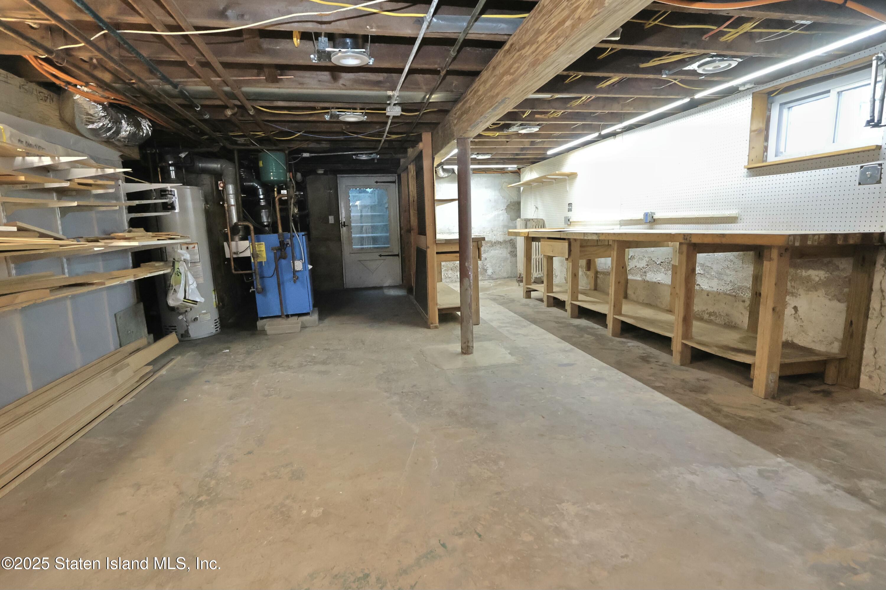 81 Robin Road, Staten Island, NY, 10305 image 37